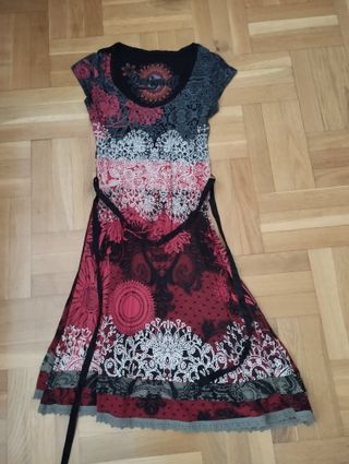Vestido Desigual Rojo y Negro