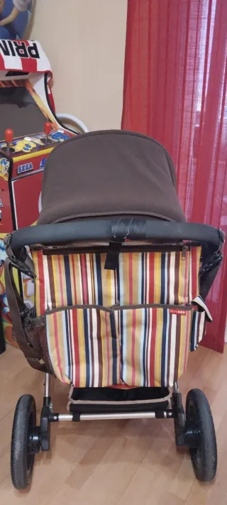 Coche de bebé en muy buen estado