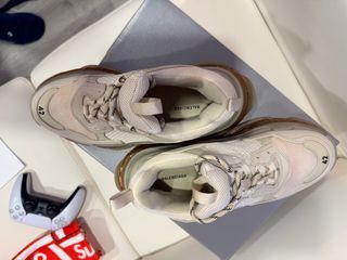 Balenciaga Triple S Beige Talla 42