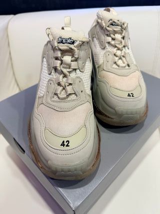 Balenciaga Triple S Beige Talla 42