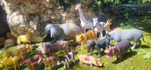 Set de animales de juguete