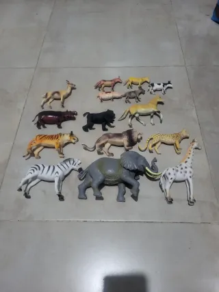Set de animales de juguete