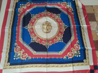 Foulard in seta Pierre Balmain vintage