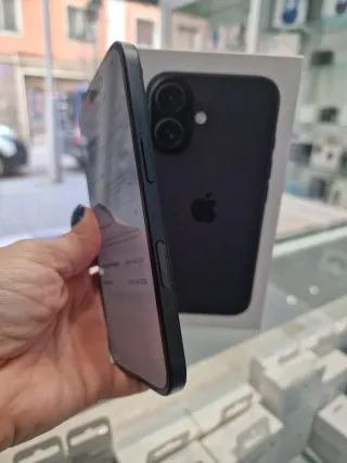 iPhone 16 128GB Negro