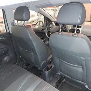 Opel Corsa 85.000km. Entre particulares