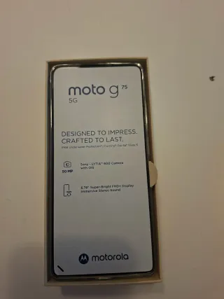 Motorola NUEVO Moto G75 5G con funda