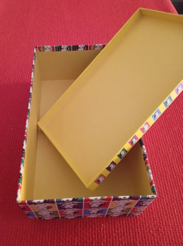 Caja Marilyn Monroe. Andy Warhol. Vacía.