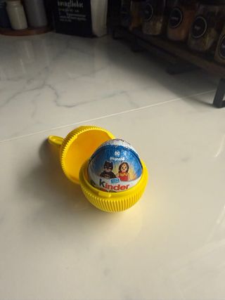 Porta uovo Kinder Pasquale Giallo