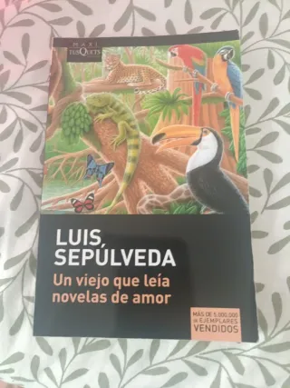 Un viejo que leía novelas de amor (Spanish Edit...