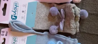 Calcetines bebé con borlones (varios colores)