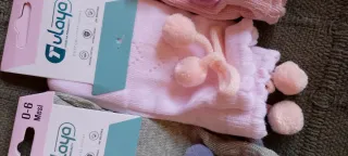 Calcetines bebé con borlones (varios colores)