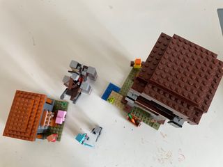 LEGo 21278 El Puesto de Avanzada de los Saqueadore