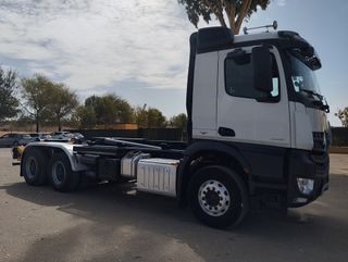 Mercedes AROCS 26 51-CAMIONES GANCHOS PORTACONTENE