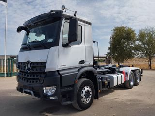Mercedes AROCS 26 51-CAMIONES GANCHOS PORTACONTENE