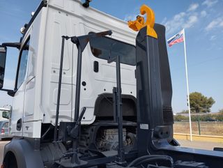 Mercedes AROCS 26 51-CAMIONES GANCHOS PORTACONTENE