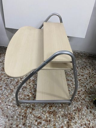 Mesa de ordenador madera y metal