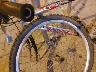 El sillín lo tengo guardado.aparcada en av.puerto