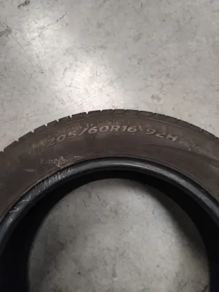 Neumático 205/60R16 92H Norauto