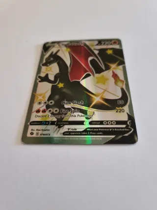 Carta Pokémon Charizard V Shiny 079/073