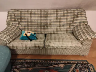 Sofá de 2 plazas a cuadros