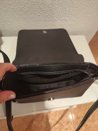 Bolso de señora negro con hebilla