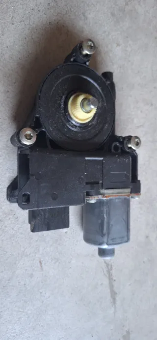 Motor elevalunas Citroën C5 Bosch 128 000 772