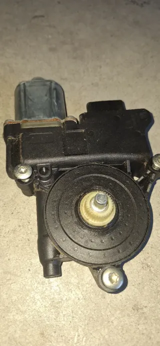 Motor elevalunas Citroën C5 Bosch 128 000 772