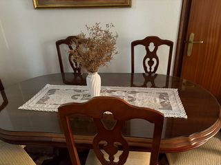Mesa comedor y sillas madera negociable