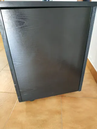 Cajonera negra con ruedas