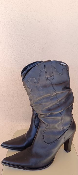 Botas Mustang Negras Talla 40