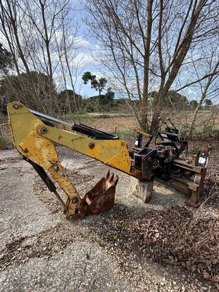 Minicargadora New Holland LS170