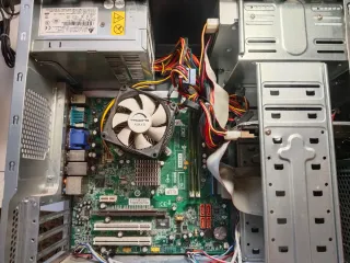 Torre Ordenador PC Sobremesa