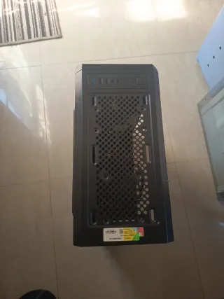 Caja PC Negra +Fuente Alimentación +disco duro 1tb
