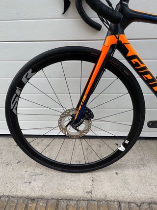 Giant TCR Advanced 1 disc + ruedas carbono Talla M