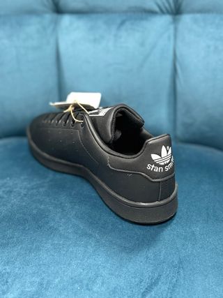 Adidas Stan Smith Talla 36 2/3 Nuevas casi 37