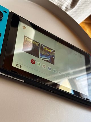 Nintendo Switch + Accesorios y Juegos