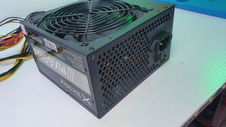 Fuente de Alimentación Xexeom MX600W