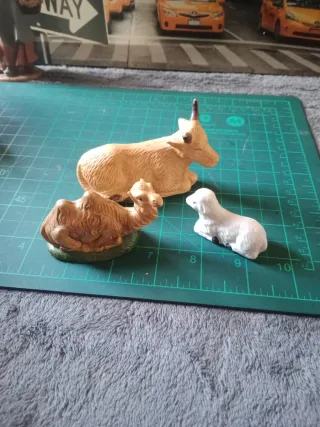 Lote de 13 figuras para el Belén