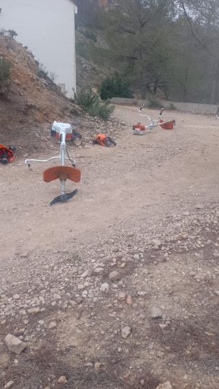 Somos dos autónomos con experiencia en desbroce ma