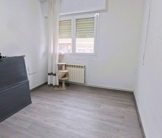 Piso en venta en Portillejo - Valdegastea en Logroño