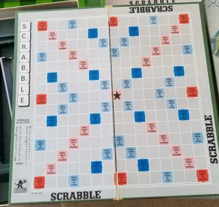 Scrabble Antiguo Juego de Mesa Palabras Cruzadas