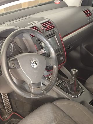 Volkswagen Golf 2005