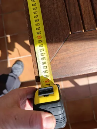 Mesa de exterior madera y metal