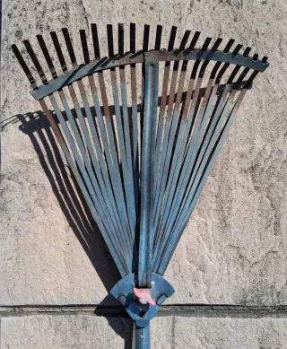 Se regala 3 herramientas de Jardín