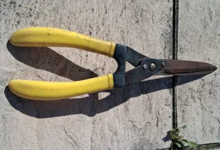 Se regala 3 herramientas de Jardín