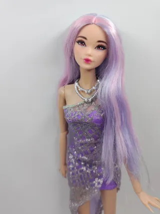 Muñeca Barbie Odile Articulada