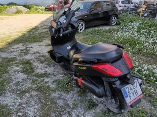 Yamaha XMAX Negra