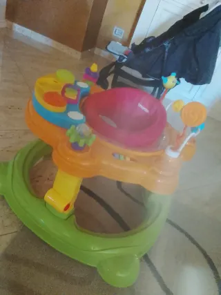 Girello Foppapedretti con giochini