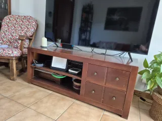 Mueble TV madera marrón