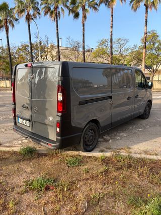 Opel Vivaro 2015